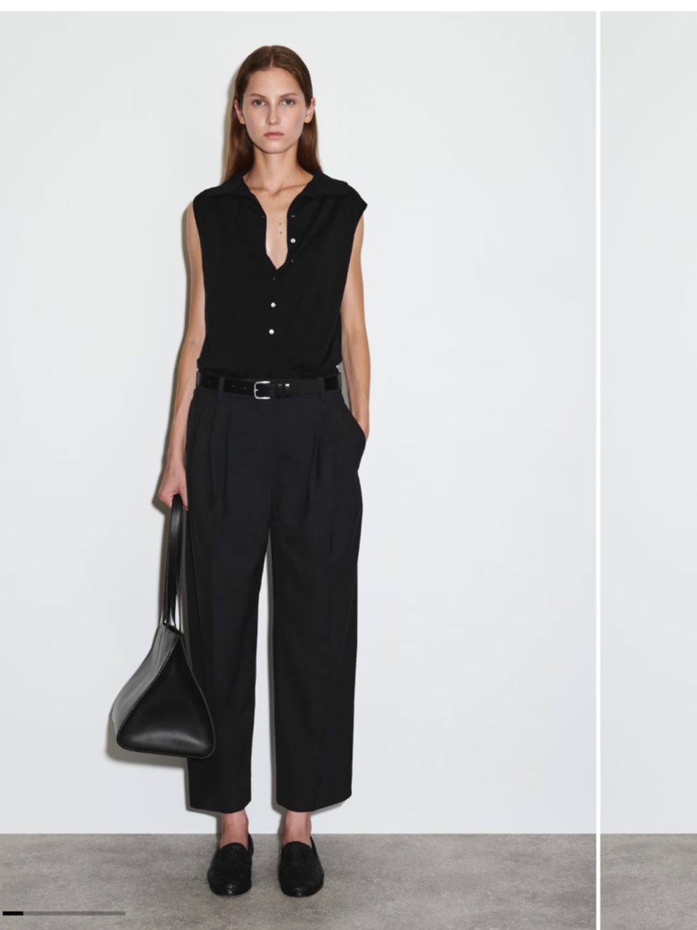 COS PLEATED BARREL-LEG WOOL PANTS
In Charcoal - Picture 5 of 7